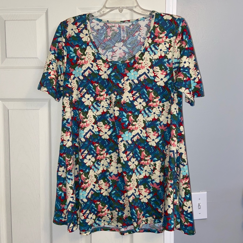 LulaRoe perfect T. Floral design. Size XXS